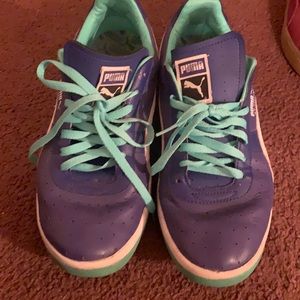 Men’s PUMA sneakers
